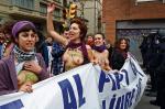 Demonstracja przeciw manifestantom – przeciwnikom aborcji. Barcelona 2010 r.