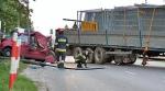 Na Ochocie przyczepa ciężarowa zmiażdżyła dwa auta