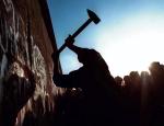 Rozbijanie muru berlińskiego