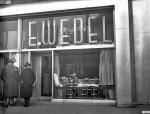 W niemal 160-letniej historii marki E.Wedel nastąpił właśnie radykalny zwrot.  Od brytyjskiej firmy Cadbury przejął ją japoński koncern Lotte. Nic nie wiadomo o jego planach, tymczasem marka potrzebuje nowego pomysłu na biznes