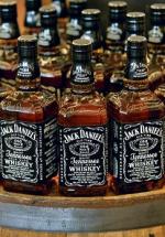 Według firmowej tradycji  w tym roku przypadają  160. urodziny twórcy whiskey Jack Daniel’s. Upamiętni je specjalna jubileuszowa butelka