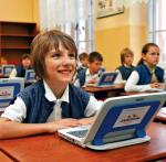 Lekcja ortografii w Szkole Podstawowej nr 2 w Jarocinie realizowana jest już przy użyciu przenośnych komputerów  