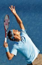 Roger Federer wygrywa ładnie i łatwo 