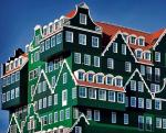 Hotel Inntel w Zaandam w Holandii,  proj. WAM Architecten (fot. Koen van Weel)