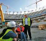 Na powstającym stadionie Arturowi oczy błyszczały z radości 