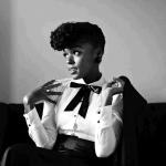 Janelle Monae jedną nogą tkwi w przeszłości, w podejrzanych, tętniących swingiem spelunkach, drugą postawiła gdzieś w przyszłości, na platformie podpisanej „muzyka miejska XXII wieku” 