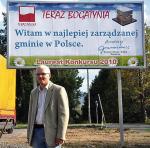 Paweł Kamiński z SLD wytyka burmistrzowi Bogatyni, że nie dał zdjąć billboardu, który ogranicza widoczność ciężarówkom z darami 