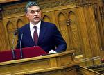 Viktor Orbán przekonywał wczoraj parlament  do programu gospodarczego rządu 