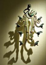 Rene Lalique czerpał wzory swojej biżuterii  z przyrody. Muzeum ma największą kolekcję  jego wyrobów  na świecie  