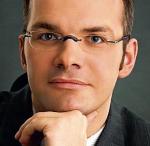 dr Sergiusz Trzeciak jest autorem książki „Marketing polityczny w Internecie”