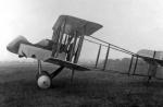 W 1915 r. Havilland tworzył  samoloty  ze śmigłem pchającym – Airco DH1 i DH2 (na zdjęciu)