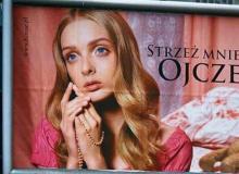 Reklama odzieży marki HouseBigger