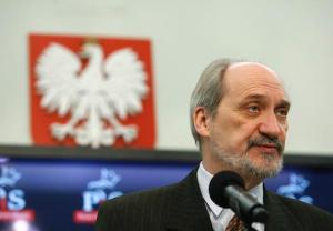 PiS sugeruje, że gen. Nosek jest rosyjskim agentem? Szef Służby Kontrwywiadu Wojskowego powinien zostać odwołany?