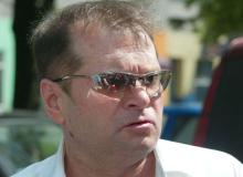 Krzysztof RutkowskiBigger