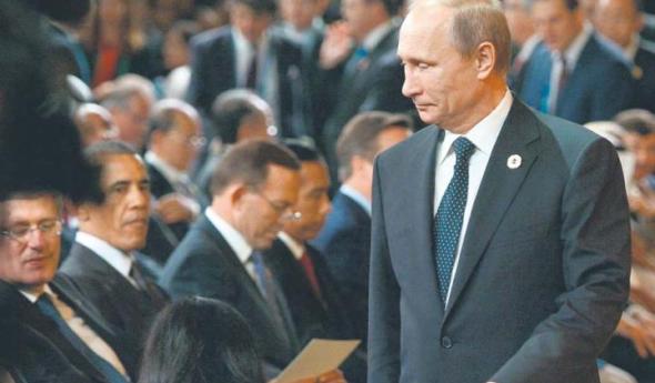W Brisbane Władimir Putin poświęcił osiem godzin na rozmowy z zachodnimi przywódcami. Ale do zniesienia sankcji ich nie przekonał.