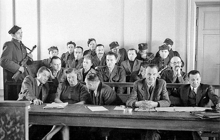 słynny stalinowski proces tzw. grupy Witolda Pileckiego, żołnierza Armii Krajowej - rok 1949