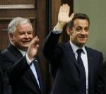 Lech Kaczyński (z lewej) i Nicolas Sarkozy