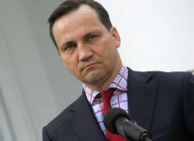 Radosław SikorskiBigger