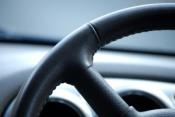 Jak najkorzystniej przekazać auto do spółki