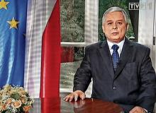 Gdy PO forsuje komercjalizację, a PiS się temu sprzeciwia, Lech Kaczyński woli zapytać o zdanie obywateli. Na zdjęciu podczas wczorajszego telewizyjnego orędzia  Bigger