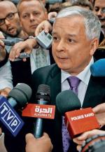 Prezydent Lech Kaczyński był podczas szczytu politykiem najbardziej obleganym przez dziennikarzy   