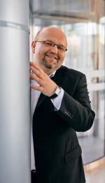 Eryk Mistewicz twierdzi, że PO nia byłaby tak silna, gdyby nie stworzyła sobie wygodnego sparingpartnera w postaci PiS 