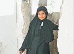 Dziewięcioletnia dziś Nadżud, jeszcze kilka miesięcy temu bita przez teściów i gwałcona przez męża, teraz znowu się uśmiecha