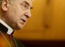 Abp. Józef KowalczykBigger