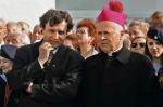Jedną z osób, które były gotowe poręczyć za Jacka K., jest abp Tadeusz Gocłowski. Na zdjęciu obaj w Sopocie w 2005 roku 