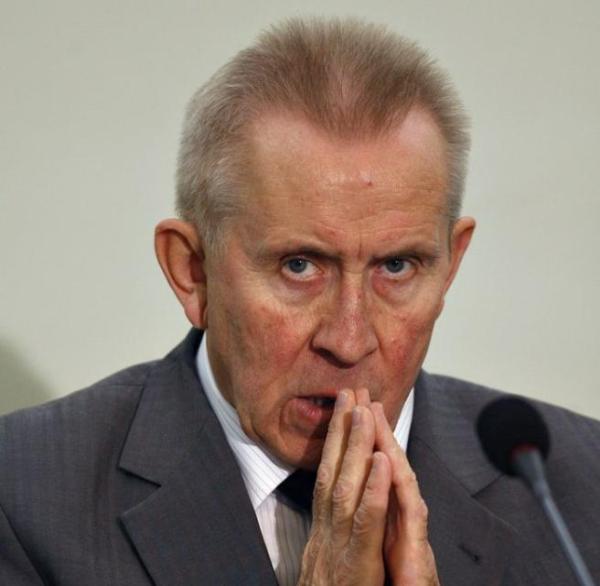 Andrzej Czuma jest ostatnio w ogniu krytyki 