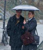 Kate Winslet fantastycznie poradziła sobie z piekielnie  trudną rolą zbrodniarki. Zasłużony Oscar