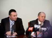 Wiceminister Artur Ławniczak (z lewej) i minister Marek SawickiBigger