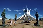 Architektura kościoła  Dom Bosco mimo upływu 50 lat  nie zestarzała się. Budowla jest jednym  z symboli stolicy Brazylii
