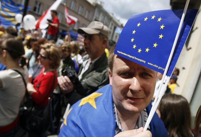 Historical memory. Polish politicians want the historical identity in Europe there is more space for the Polish  Schuman Parade in Warsaw Photograph:Jerzy Dudek Source: Fotorzepa Schuman Parade in Warsaw