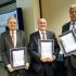 Szefowie trzech największych kancelarii prawniczych - od lewej Stefan Jacyno (Kancelaria Wardyński i Wspólnicy - II miejsce), Andrew Kozłowski (Kancelaria CMS Cameron McKenna -III miejsce) i Krzysztof Zakrzewski (Kancelaria Domański, Zakrzewski, Palinka - I miejsce)