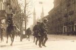 12 maja 1926 r. Wojsko na Marszałkowskiej nieopodal placu Zbawiciela