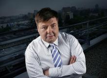 Piotr SemkaBigger