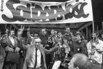 Mało kto pamięta dziś o tym, że w wyborach 4 czerwca 1989 r. demonstracyjnie nie kandydowali ludzie tak ważni dla solidarnościowej opozycji, jak Tadeusz Mazowiecki (na zdj. w kwietniu 1989 r.), Aleksander Hall czy Marcin Król