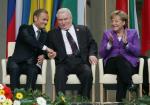Tusk na Wawelu z przywódcami Europy Środkowej...