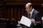 Minister finansów Jacek Rostowski przekazuje w Sejmie informacje dotyczące budżetu