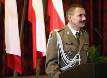 gen. Janusz KręcikijBigger