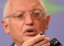 Guenter Verheugen, komisarz UE ds. przemysłu Bigger