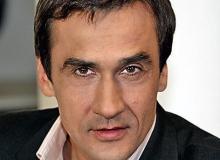 Mariusz Max KolonkoBigger