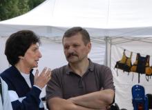 Krzysztof Książek z Ireną Szewińską podczas 10. Pikniku Olimpijskiego, czerwiec 2009Bigger