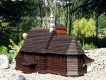 Miniatura ko�cio�a pod wezwaniem Wniebowzi�cia NMP w Lutczy wygl�da lepiej ni� orygina�
