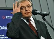 Zbigniew Chlebowski został zawieszony w pełnieniu funkcji szefa Klubu Parlamentarnego PO,  po ujawnieniu przez “Rz” szczegółów afery hazardowej Bigger