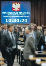 Podczas konkursu na naczelników 201 urzędów skarbowych Ministerstwo Finansów sprawdzało wiedzę zawodową  i umiejętności kandydatów.  Na zdjęciu egzamin pisemny  w lutym  tego roku