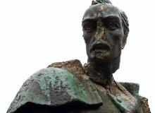 Historia utarła Dzierżyńskiemu nosa. Dosłownie  Bigger