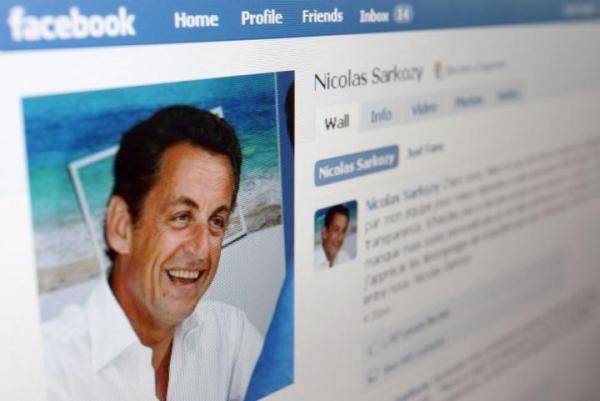 Prezydent Francji Nicolas Sarkozy na Facebooku