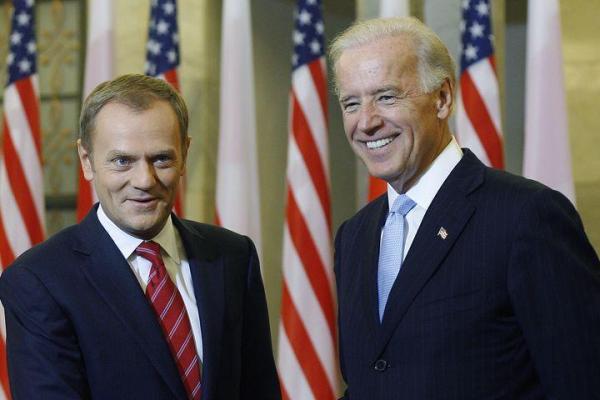 Nieznany jest los tarczy antyrakietowej. W październiku premier Donald Tusk zapewnił goszczącego w Warszawie wiceprezydenta Joe Bidena, że Polska jest gotowa rozmieścić ją na swoim terytorium